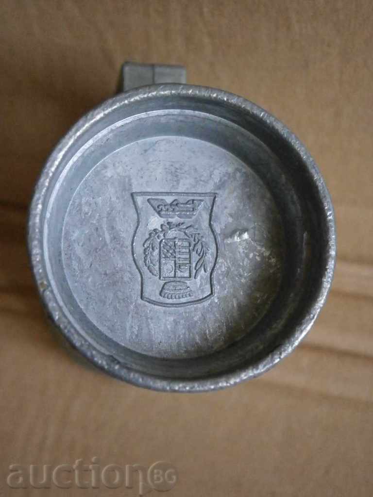 antique tin cup measure for alcohol decile - 7 antique tin cup measure for alcohol decile - 7
