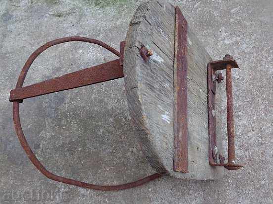 Delivery of Old seat by cradle carousel toy Delivery of Old seat by cradle carousel toy