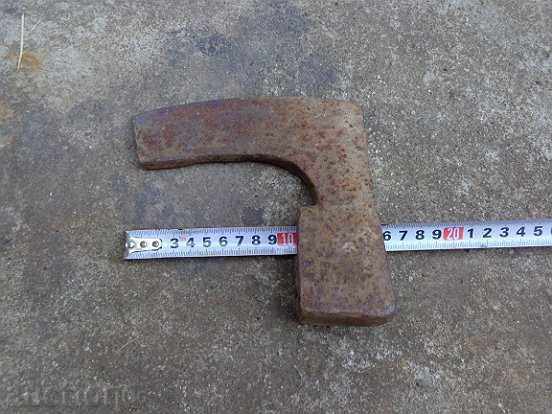 Auction An old ax, a torso, a satin, a wrought iron Auction An old ax, a torso, a satin, a wrought iron