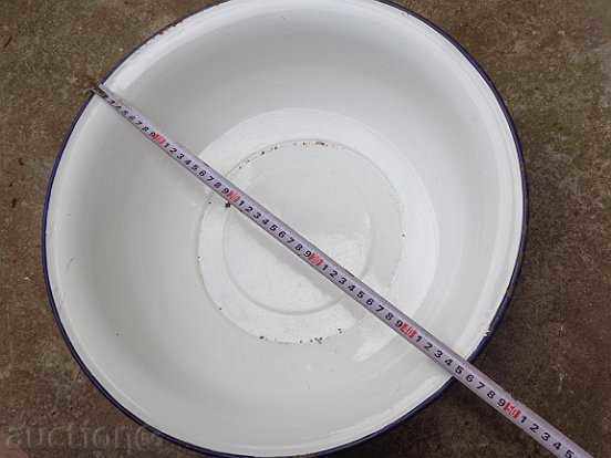 Enameled basin, a box with the inscription Kolarovgrad, an enamel court with price 49.00 BGN | € 25.05 Enameled basin, a box with the inscription Kolarovgrad, an enamel court with price 49.00 BGN | € 25.05