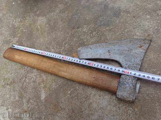 Auction  Old ax, curve topper satin hat punch