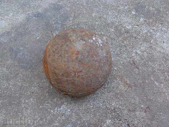 An old cannon from the top, cannon, gun, bomber - 6 An old cannon from the top, cannon, gun, bomber - 6