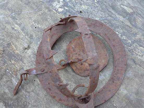 Auction Old forged trap, wrought iron Auction Old forged trap, wrought iron