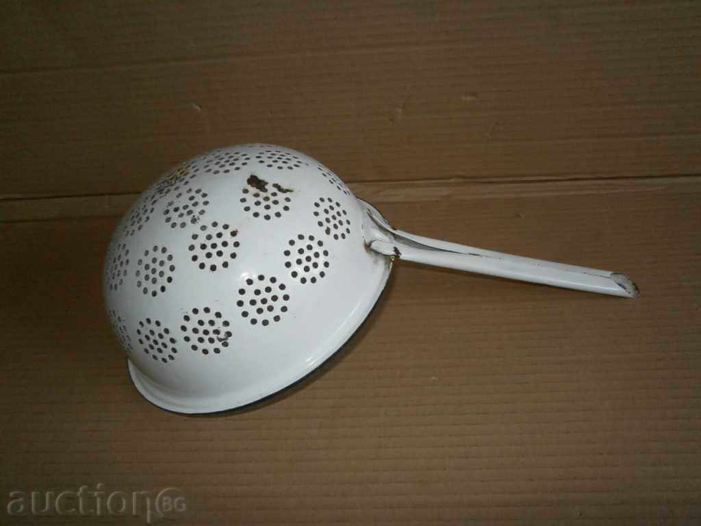 Old enameled colander, enameled dish with price 21.00 BGN | € 10.74 Old enameled colander, enameled dish with price 21.00 BGN | € 10.74