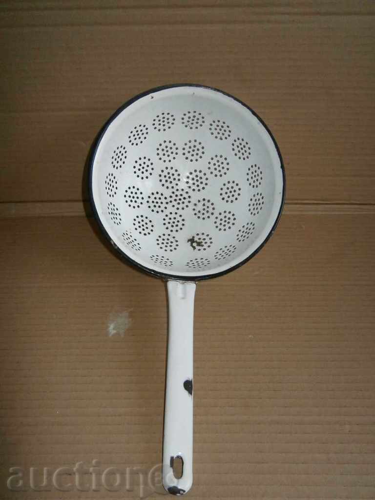 Old enameled colander, enameled dish - 6 Old enameled colander, enameled dish - 6