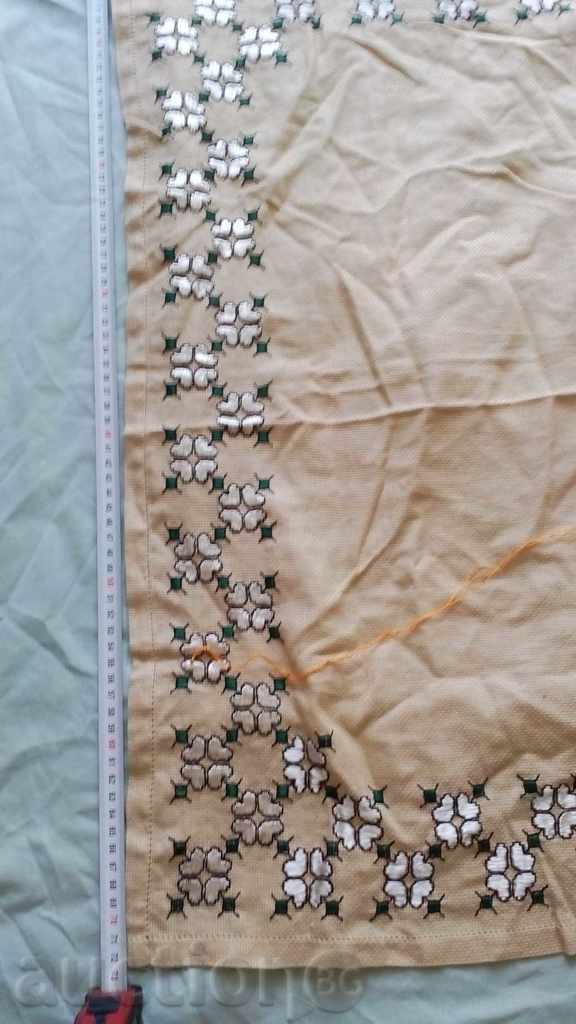 broderie 70/70 - neterminat. cu preț 7.00 BGN | € 3.58 broderie 70/70 - neterminat. cu preț 7.00 BGN | € 3.58