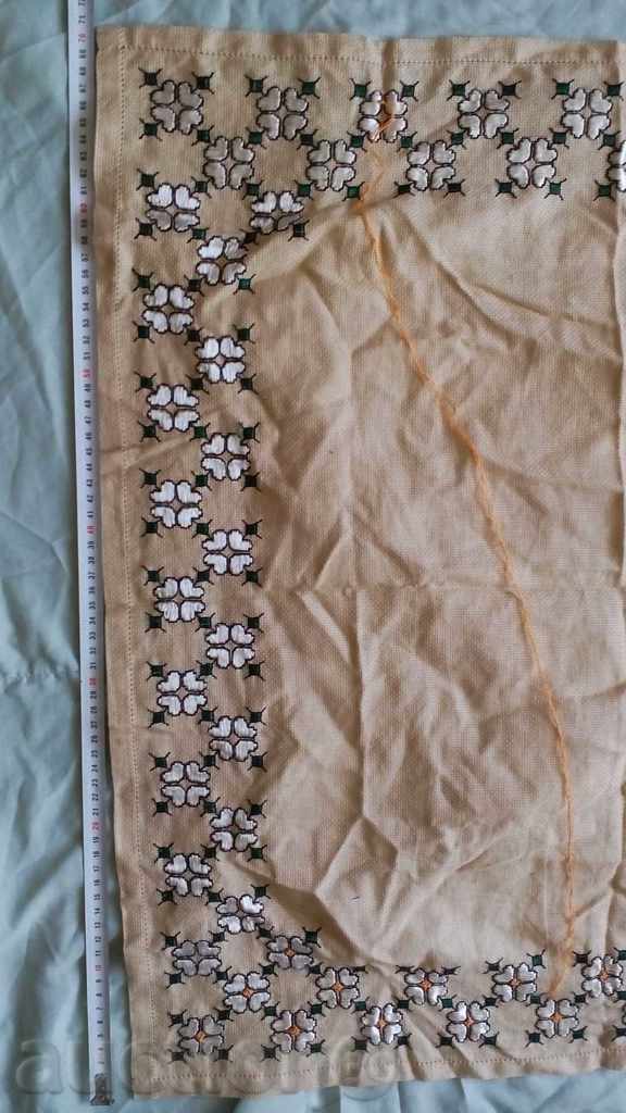 Licitație broderie 70/70 - neterminat. Licitație broderie 70/70 - neterminat.