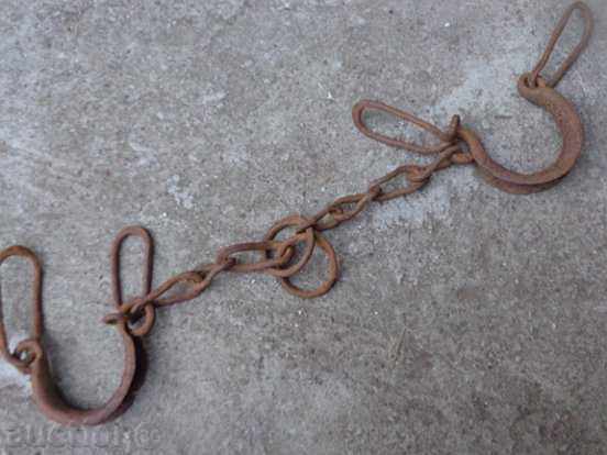 Auction  Bukai Prugs Hooks Stained Wrought Iron