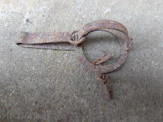 Old hand forged trap, wrought iron - 7 Old hand forged trap, wrought iron - 7