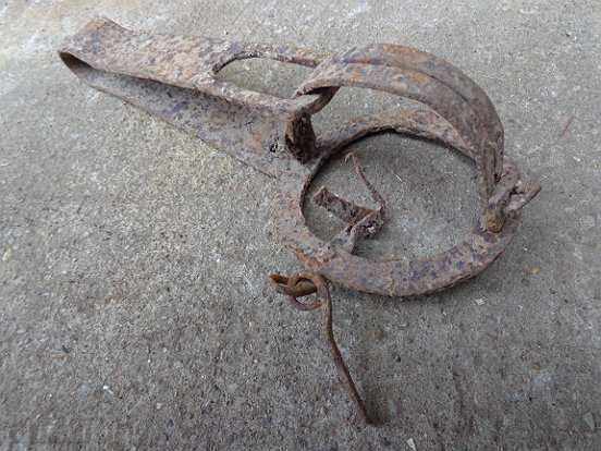 Old hand forged trap, wrought iron with price 49.00 BGN | € 25.05 Old hand forged trap, wrought iron with price 49.00 BGN | € 25.05
