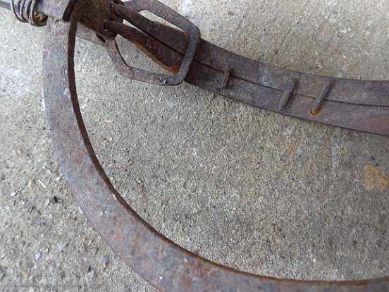 Old hand trap, wrought iron with price 48.00 BGN | € 24.54 Old hand trap, wrought iron with price 48.00 BGN | € 24.54