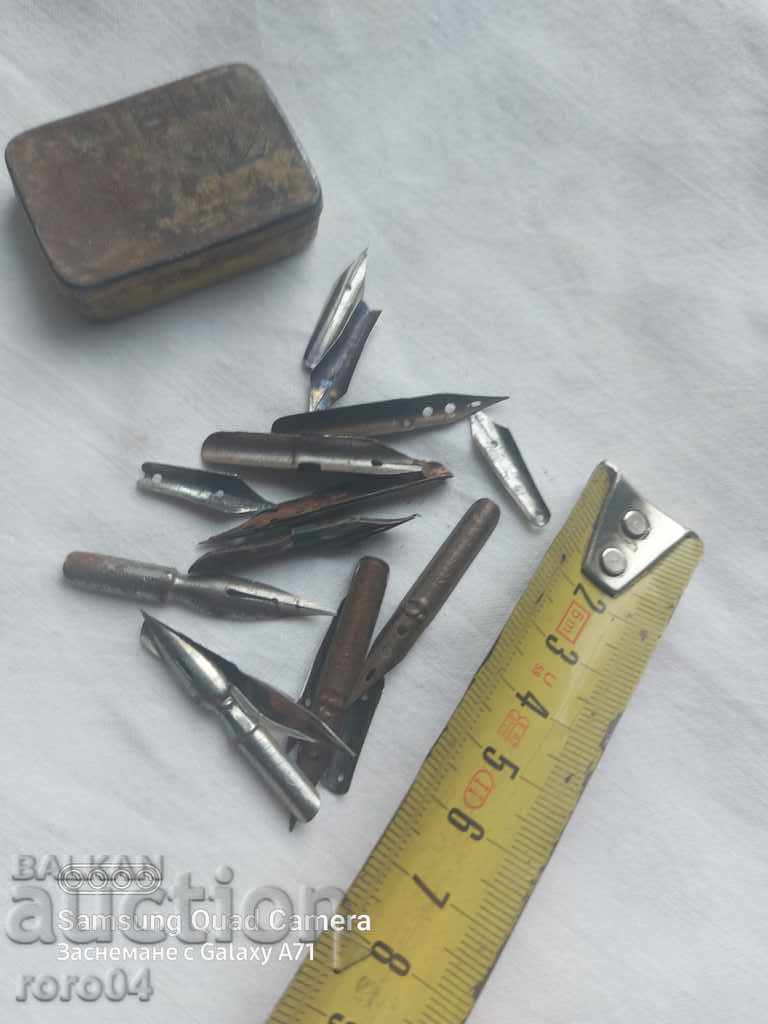 Delivery of KITCHEN WITH OLD CUTTERS FOR PIGS - 16 pcs. EXCELLENT