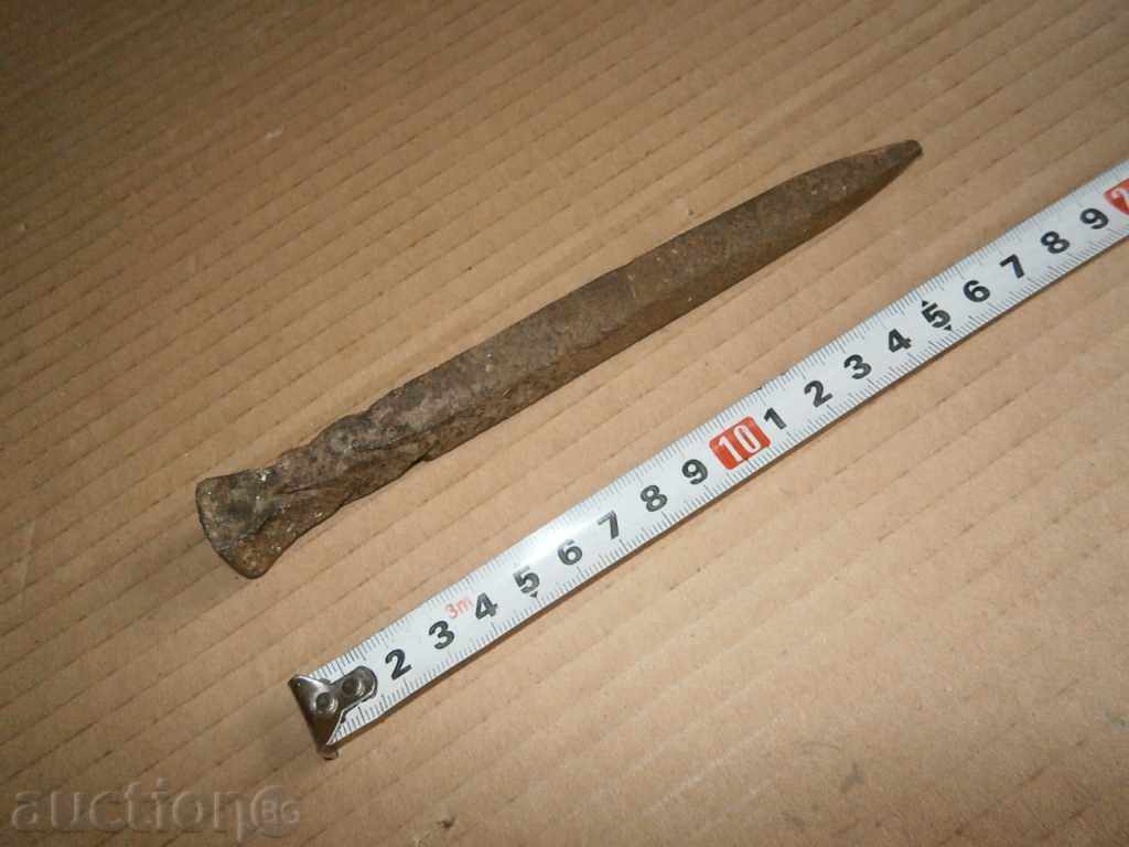 Auction old forged nail Auction old forged nail