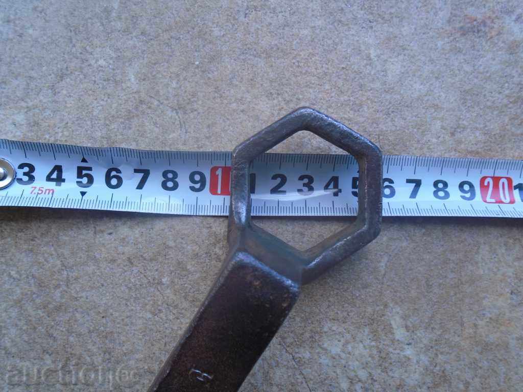 OLD TROLLEY KEY, PHYTON - 7 OLD TROLLEY KEY, PHYTON - 7