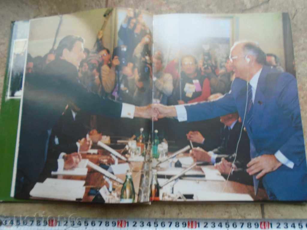 Delivery of M. GORBACHOV'S MEETING WITH R. REAGAN 1985 Delivery of M. GORBACHOV'S MEETING WITH R. REAGAN 1985