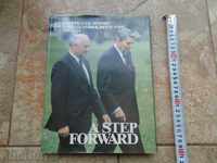 M. GORBACHOV'S MEETING WITH R. REAGAN 1985