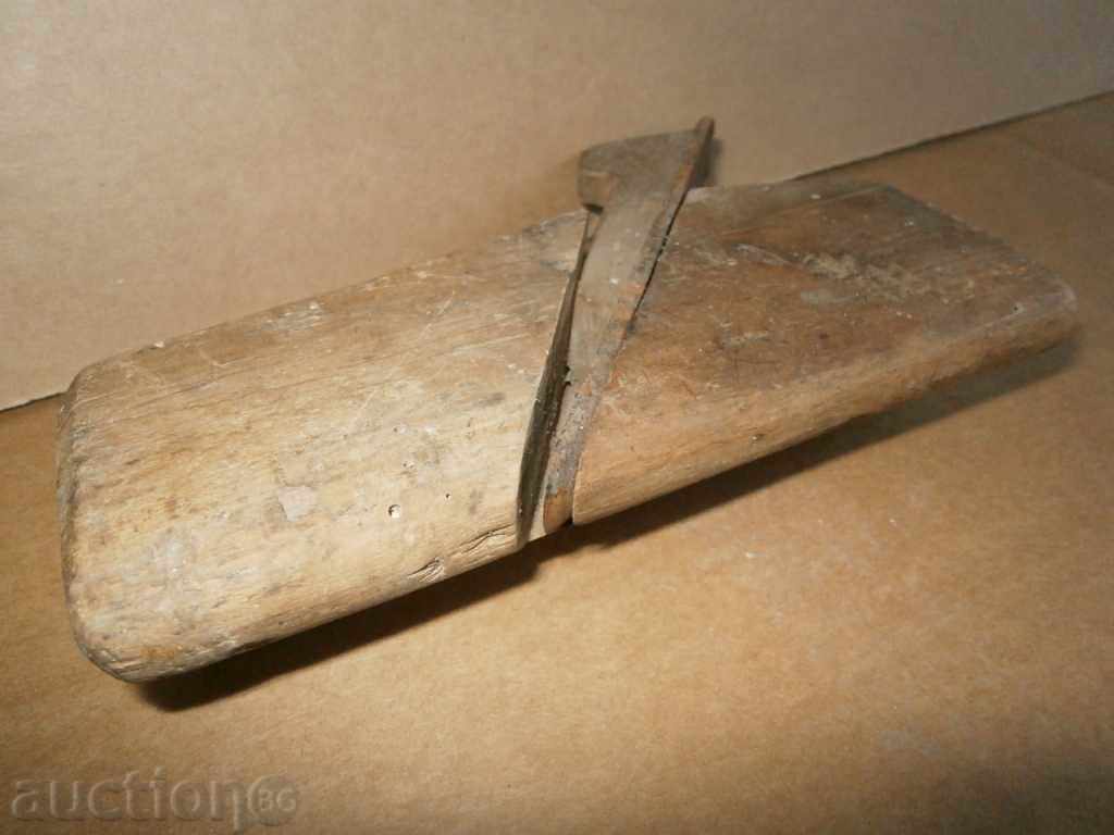 an ancient primitive grater - 6 an ancient primitive grater - 6