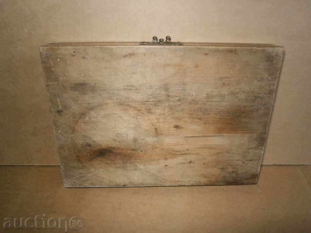 old wooden box - 5 old wooden box - 5