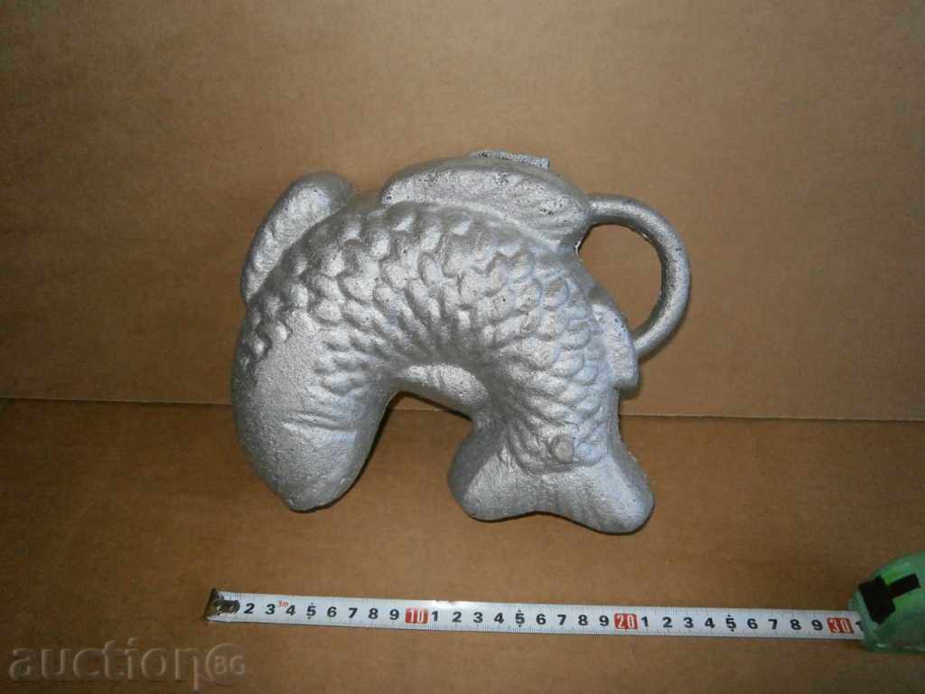 cast aluminum fish with price 15.00 BGN | € 7.67