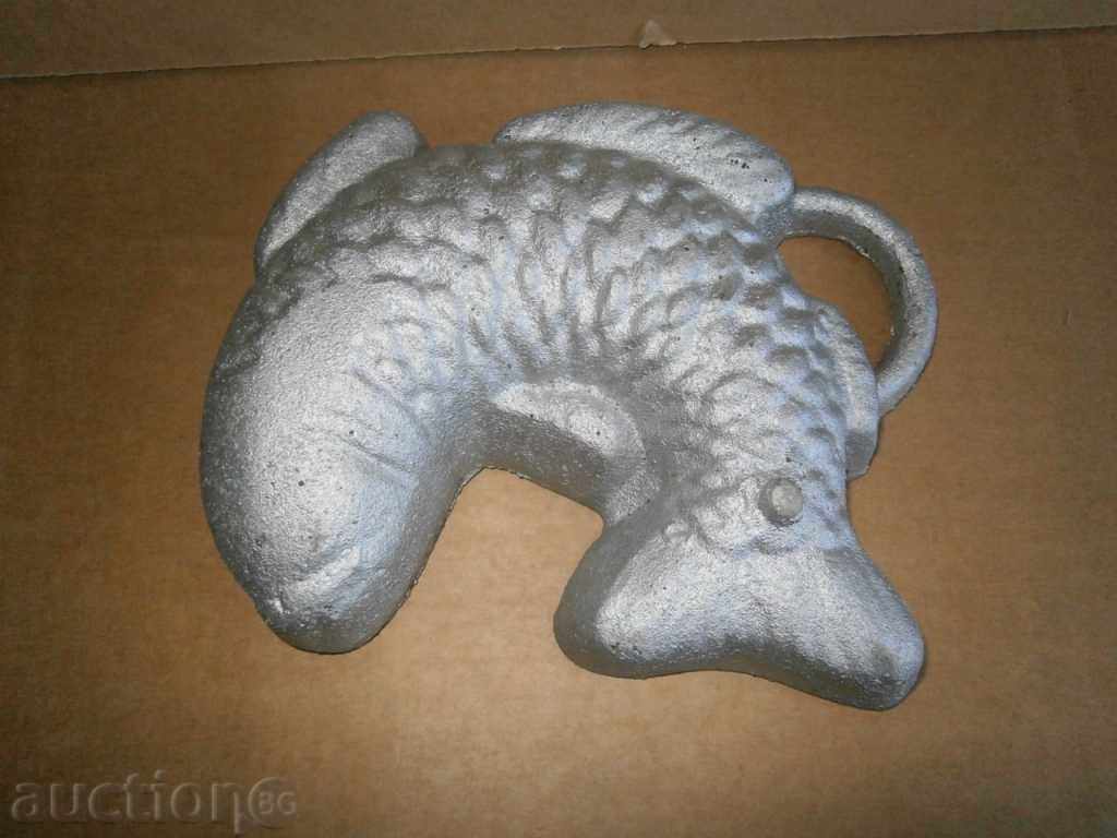 cast aluminum fish - 5