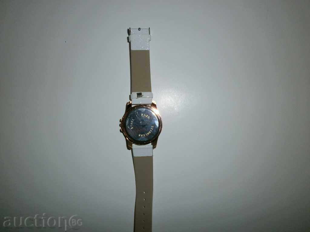 Auction  Elegant Ladies' Watch