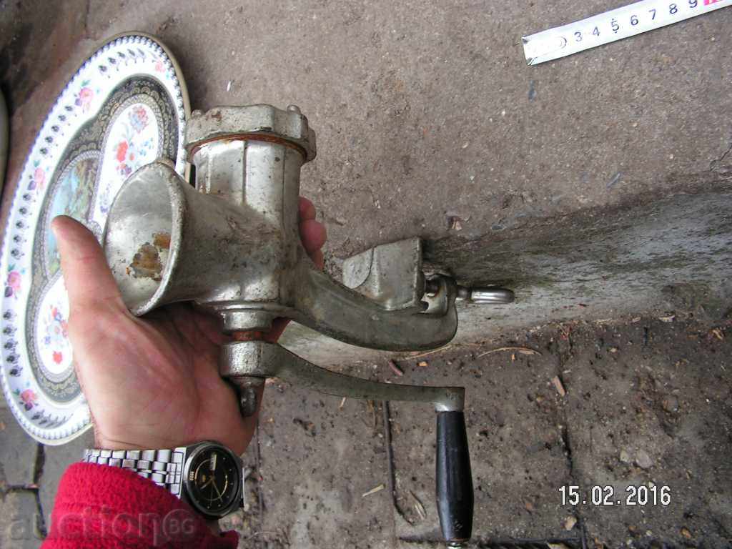 6343. STAR MASH MEAT MACHINE - 5 6343. STAR MASH MEAT MACHINE - 5