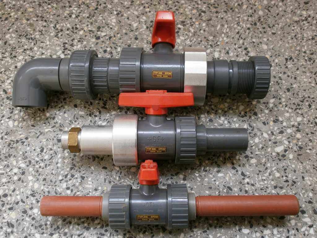 Доставка на Сферични PVC кранове