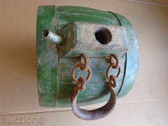 Delivery of Old bucket, flask, barrel, crank, wooden Delivery of Old bucket, flask, barrel, crank, wooden