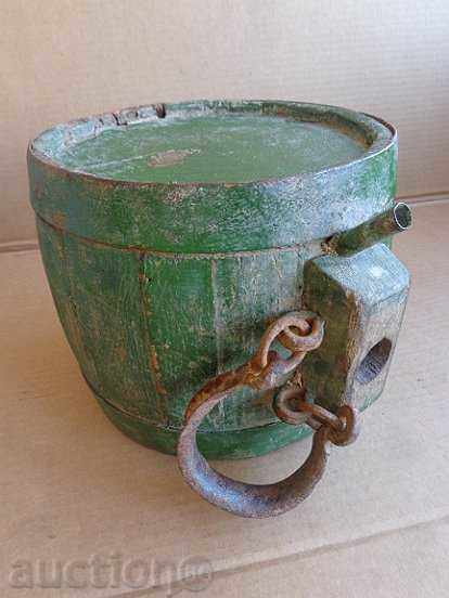 Old bucket, flask, barrel, crank, wooden - 5 Old bucket, flask, barrel, crank, wooden - 5