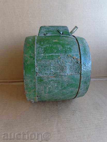 Old bucket, flask, barrel, crank, wooden - 7 Old bucket, flask, barrel, crank, wooden - 7