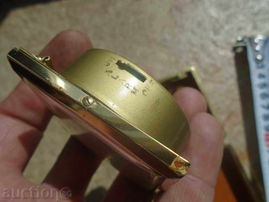 Delivery of EQUITY CHAIRMAN MADE IN HONG KONG - WORKING WITH BOX