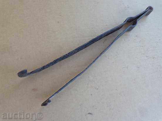 Veche mână-forjat săpat bar, fier forjat, ondulator cu preț 29.00 BGN | € 14.83 Veche mână-forjat săpat bar, fier forjat, ondulator cu preț 29.00 BGN | € 14.83