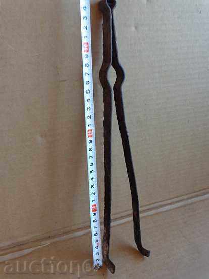 Licitație Veche mână-forjat săpat bar, fier forjat, ondulator Licitație Veche mână-forjat săpat bar, fier forjat, ondulator