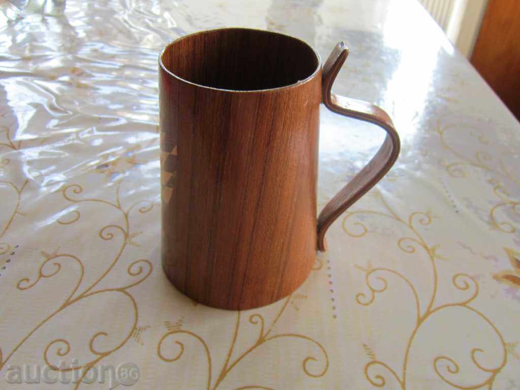 An amazing wooden bowl of goblet cup application with price 15.00 BGN | € 7.67 An amazing wooden bowl of goblet cup application with price 15.00 BGN | € 7.67