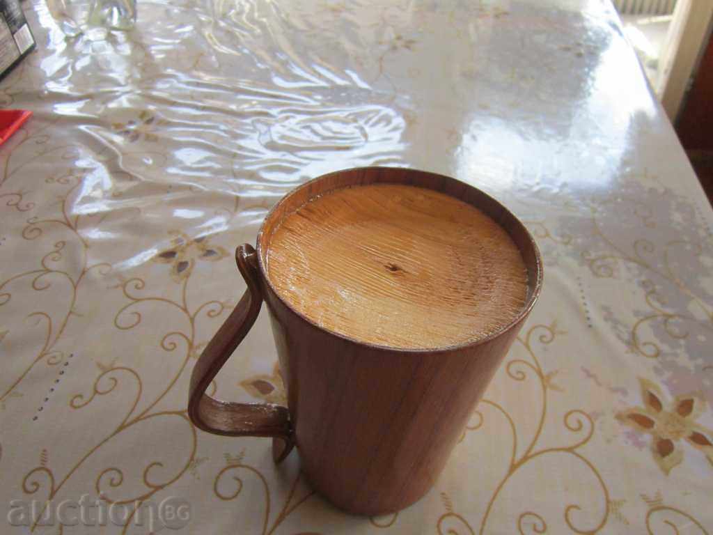 Delivery of An amazing wooden bowl of goblet cup application Delivery of An amazing wooden bowl of goblet cup application