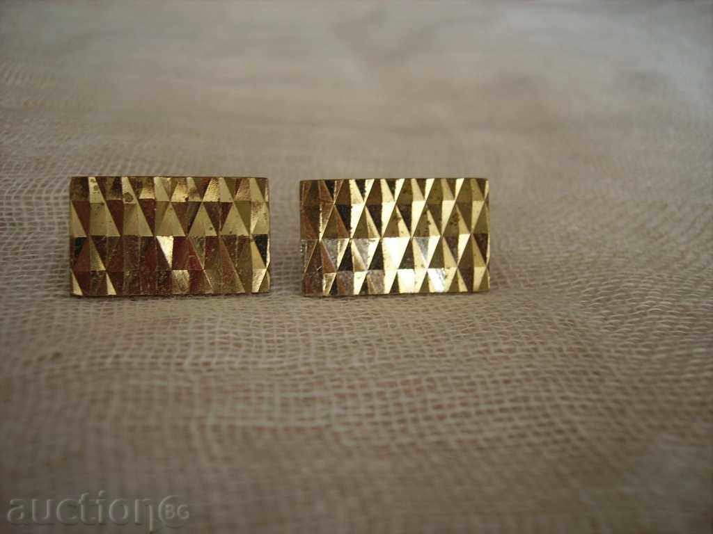 Buttons 6 with price 6.00 BGN | € 3.07