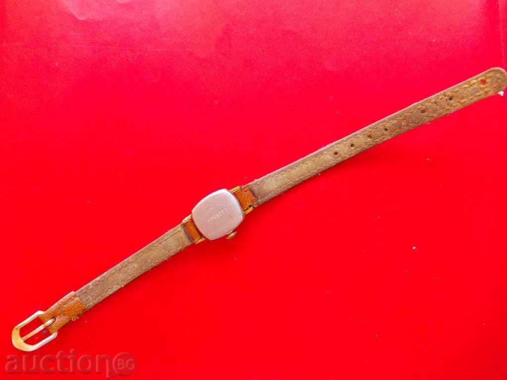 Auction Ladies watch Cardinal Auction Ladies watch Cardinal