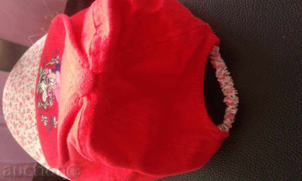 hats with price 5.00 BGN | € 2.56