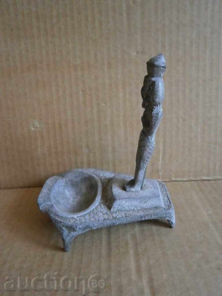 An old pharaoh inkbox - 6