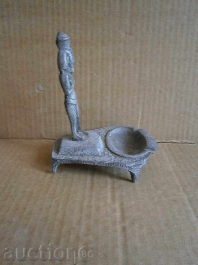 An old pharaoh inkbox - 7