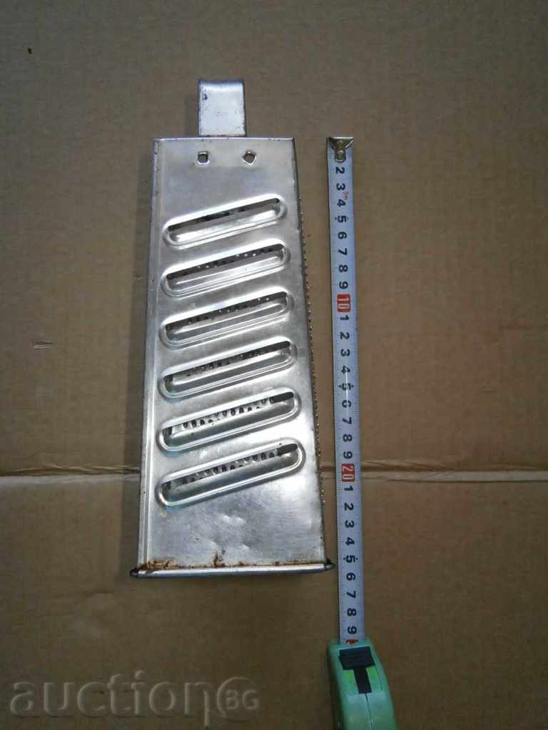 retro scraper with price 10.00 BGN | € 5.11