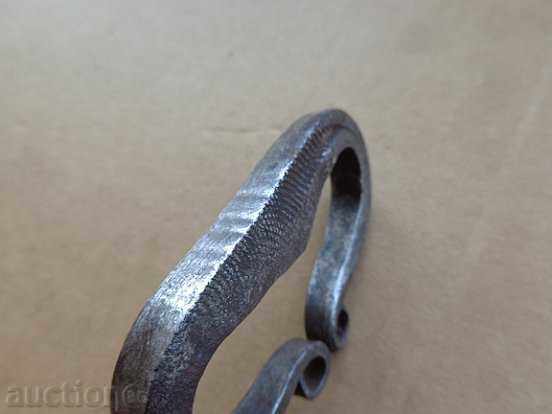 Auction Knitted purse, puglia with a hat, frills and Jewish stars Auction Knitted purse, puglia with a hat, frills and Jewish stars