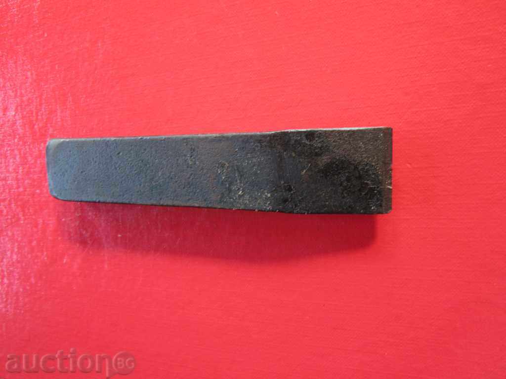 Delivery of Markov cutter wedge chisel markings Delivery of Markov cutter wedge chisel markings
