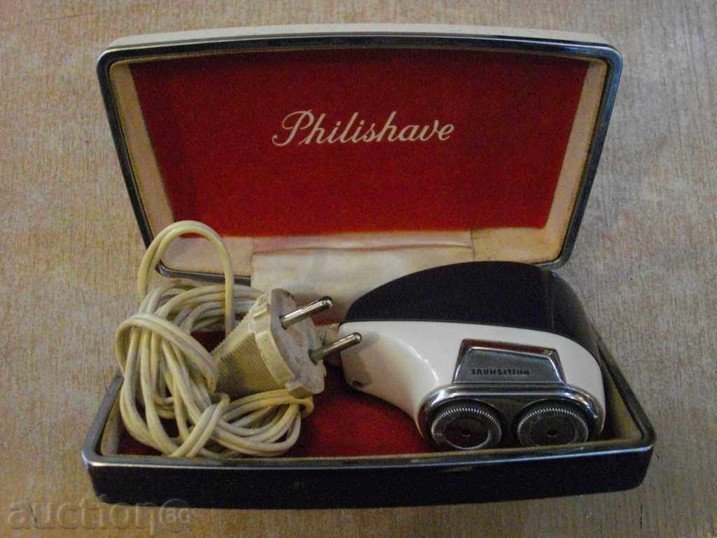 Electric shaver "PHILIPS - SC 7860 D" working