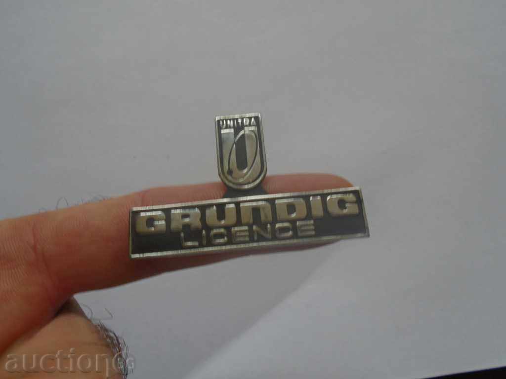 STARA METAL EMBLEM "GRUNDIG" - 5 STARA METAL EMBLEM "GRUNDIG" - 5