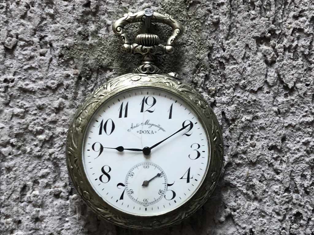 DOXA King cea mai mare dimensiune! cu preț € 510.00 | 997.47 BGN