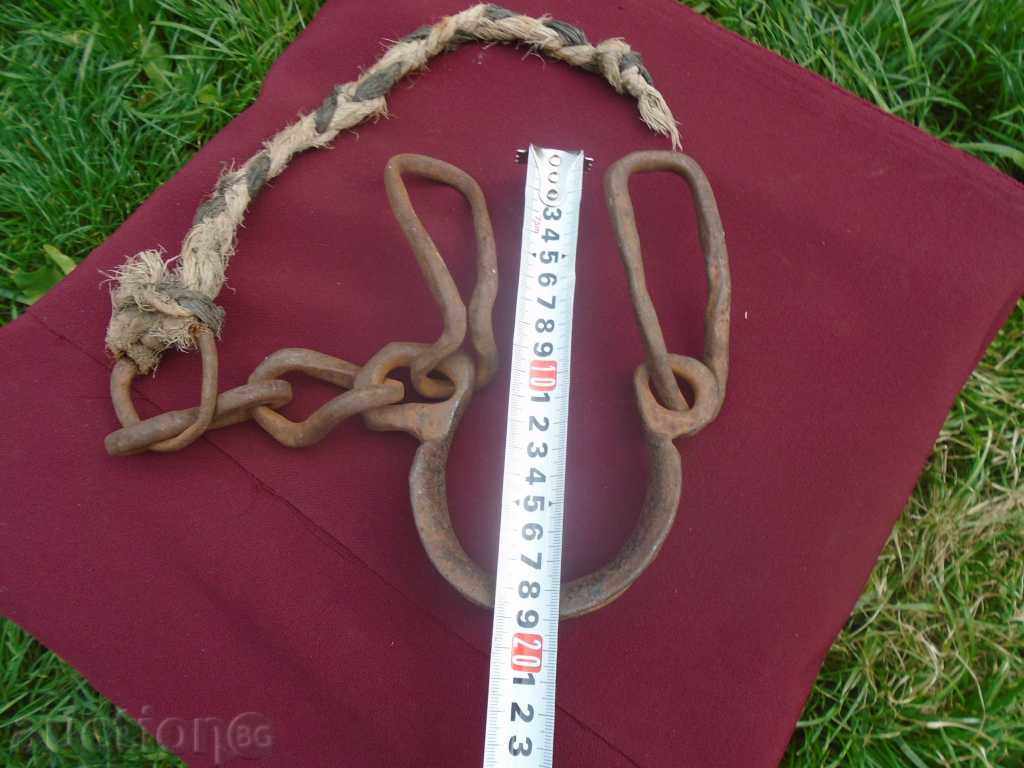 OLD HANGING WIGS BOOTS, HORSES, OLIVES - EXCELLENT with price 17.00 BGN | € 8.69 OLD HANGING WIGS BOOTS, HORSES, OLIVES - EXCELLENT with price 17.00 BGN | € 8.69