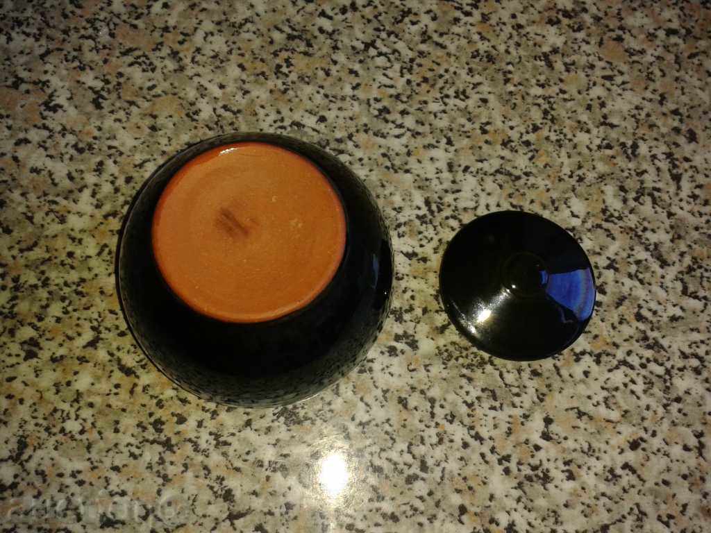 Delivery of sugar bowl Delivery of sugar bowl