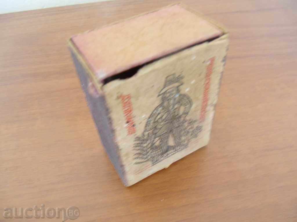 802 old box / matches dimensions 8 / 5,5 / 3,5 cm - 5 802 old box / matches dimensions 8 / 5,5 / 3,5 cm - 5