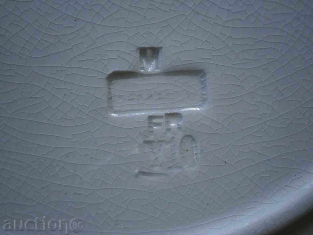 ancient porcelain dish 1925 - 7 ancient porcelain dish 1925 - 7